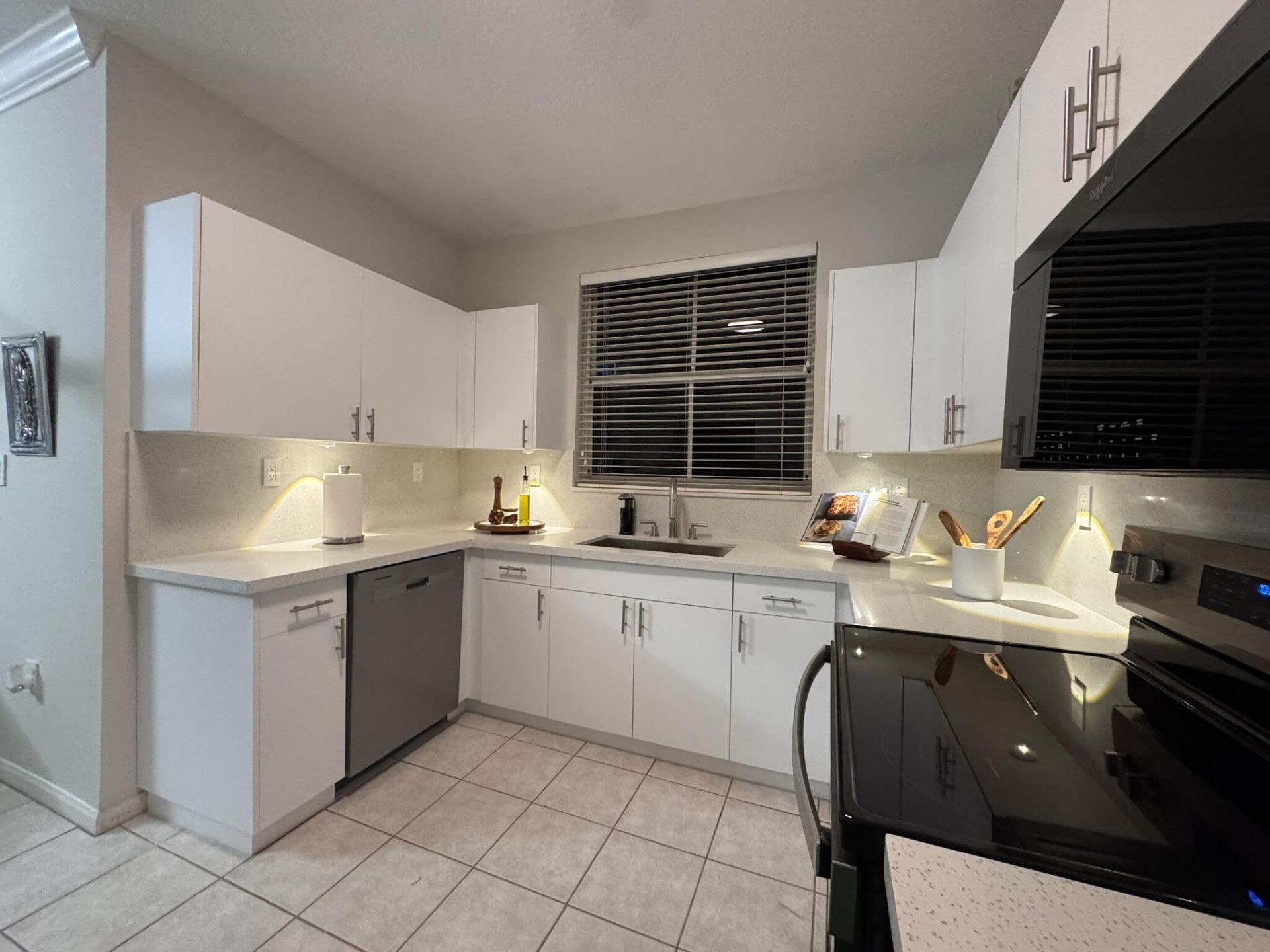 135 Riverwalk Circle, Sunrise, FL 33326 Photo
