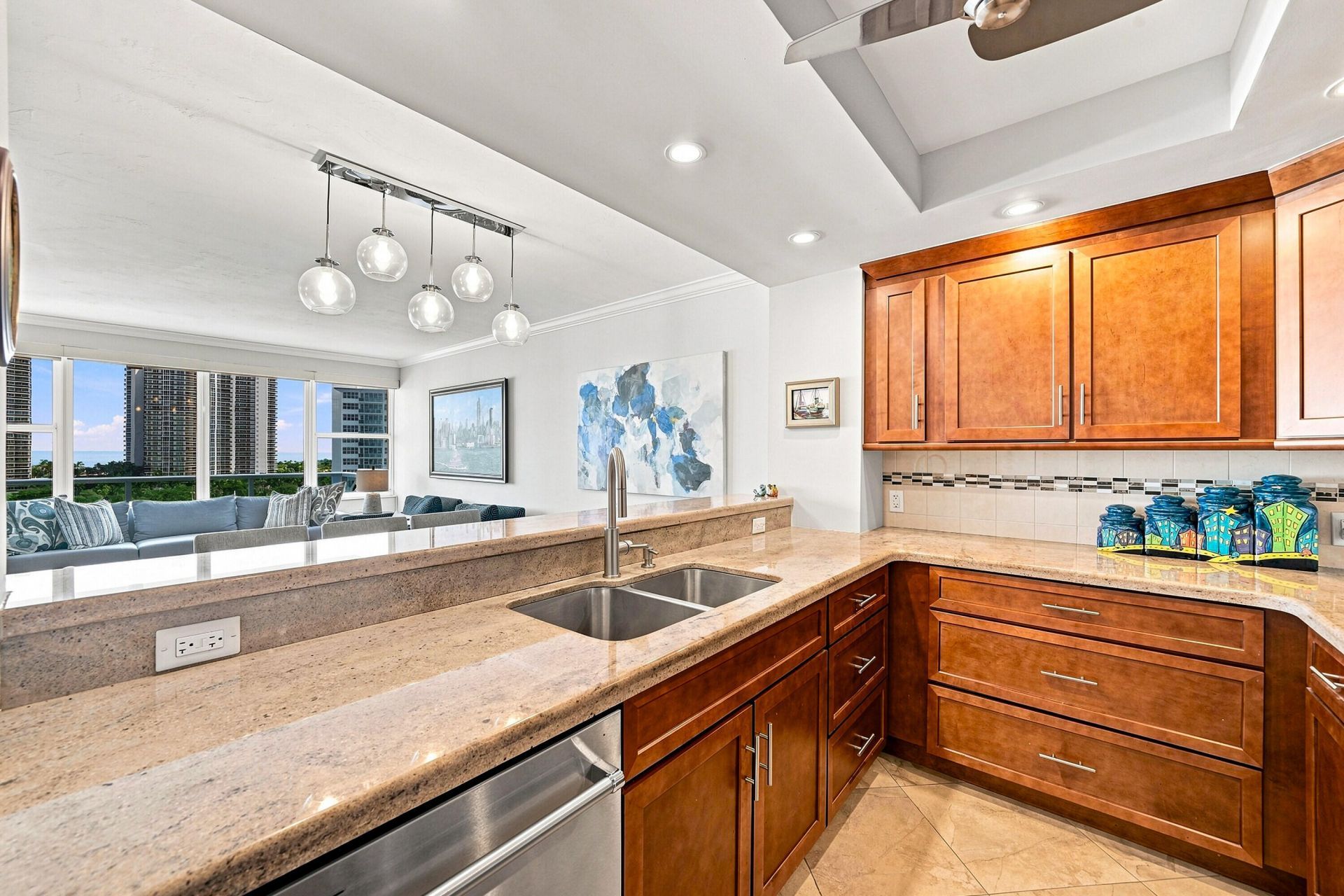 3300 NE 36th Street, Unit 1121, Fort Lauderdale, FL 33308 Photo