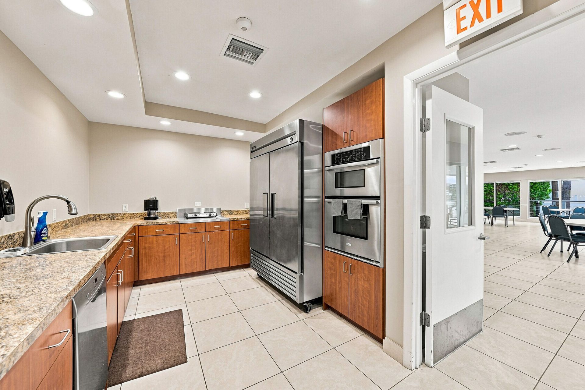 3300 NE 36th Street, Unit 1121, Fort Lauderdale, FL 33308 Photo