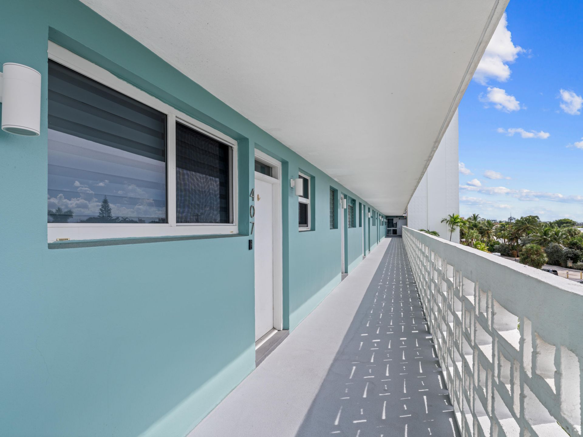1900 S Ocean Drive, Unit 412, Fort Lauderdale, FL 33316 Photo