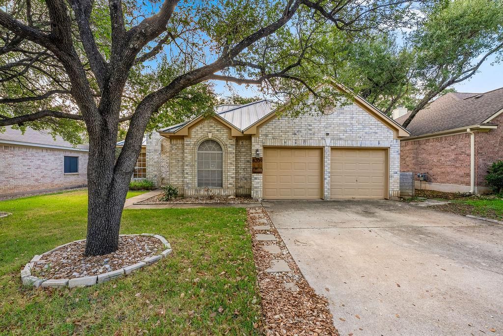 8209 Forest Heights Ln, Austin, TX 78749 Main Photo