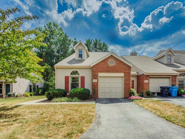 4726 Barclay SQ SW, Roanoke, VA 24018