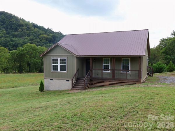 3240 Old Henson Cove Road , Canton, NC 28721