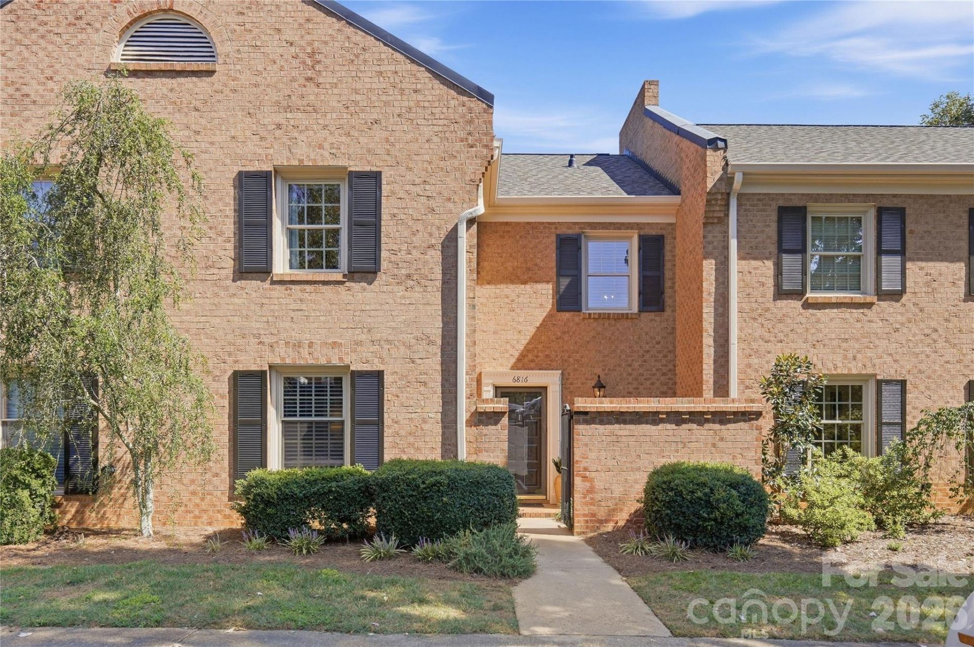 6816 Dumbarton Drive, Charlotte, NC 28210 Main Photo