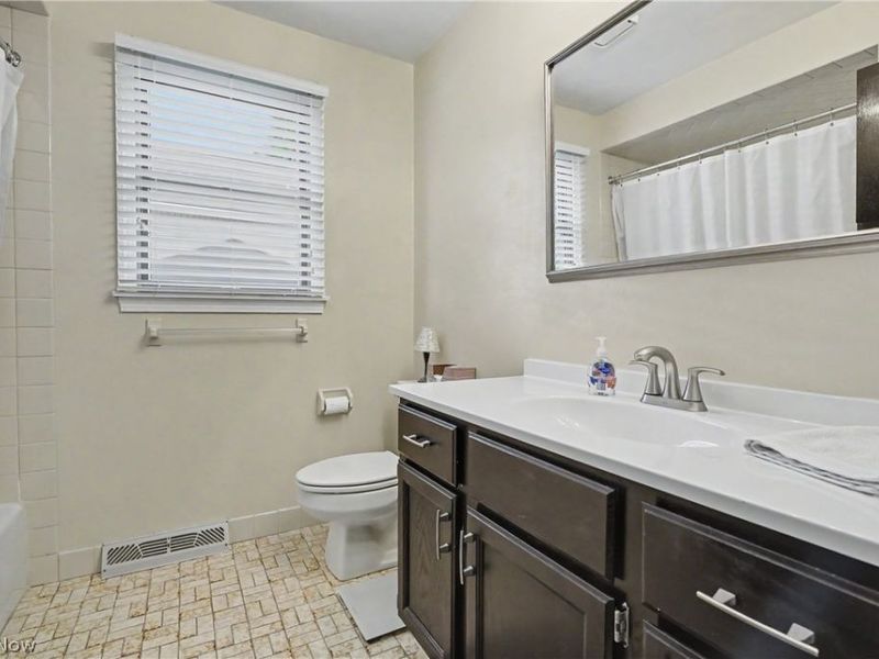 3061 Palmarie Drive, Poland, OH 44514 Photo 18