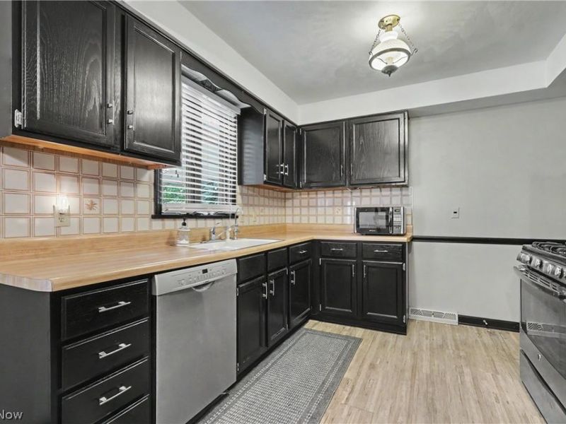 3061 Palmarie Drive, Poland, OH 44514 Photo 3