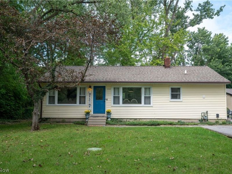 9393 Jordan Drive, Mentor, OH 44060 Photo 1