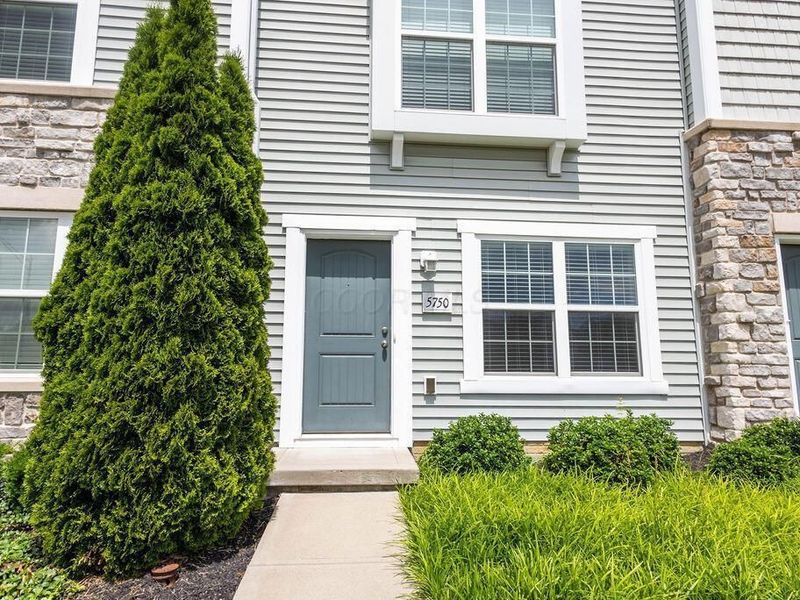5750 Hayden Run Boulevard , Dublin, OH 43016 Photo 3