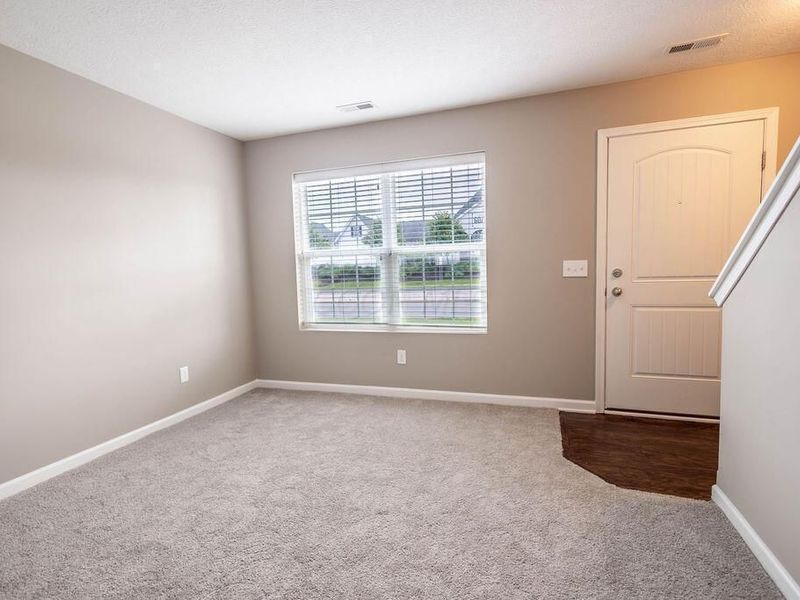 5750 Hayden Run Boulevard , Dublin, OH 43016 Photo 4