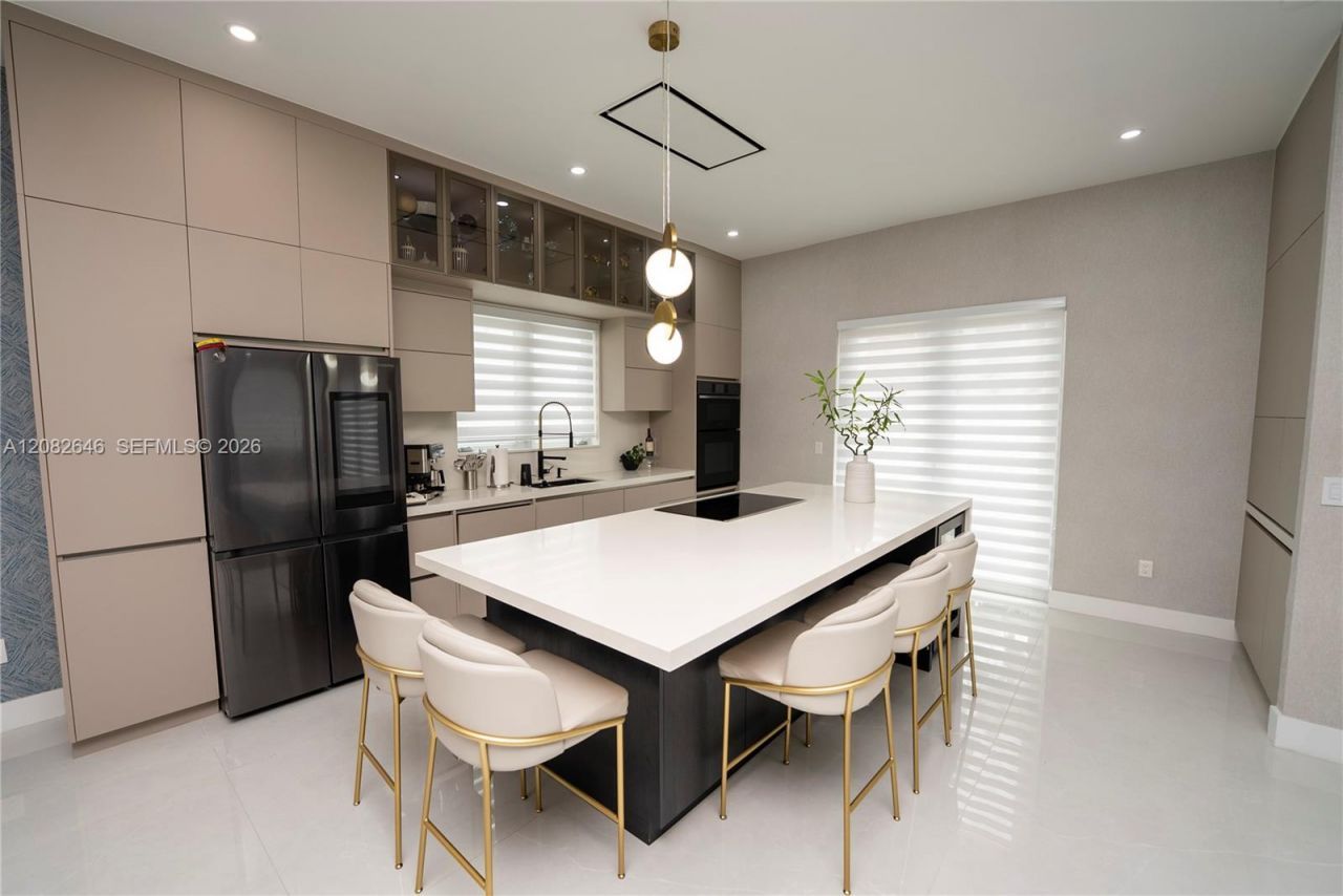 8340 NW 33 Terrace, Doral, FL 33122 Photo