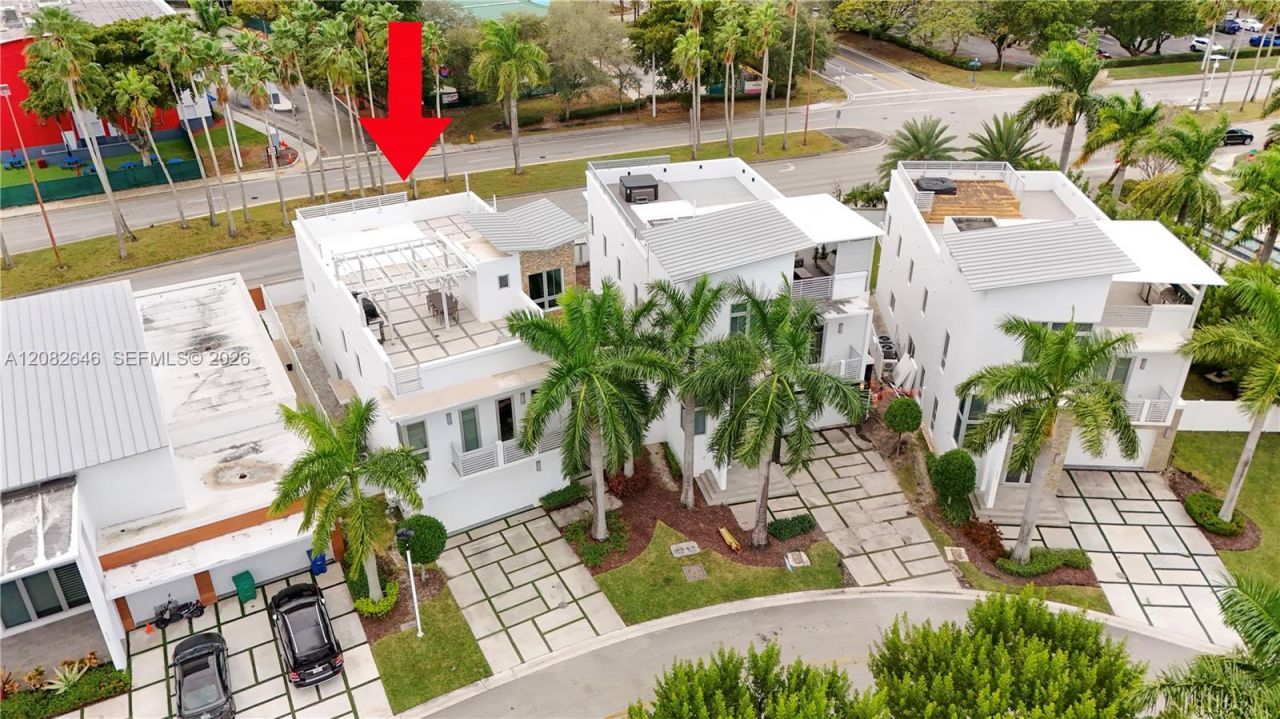 8340 NW 33 Terrace, Doral, FL 33122 Photo