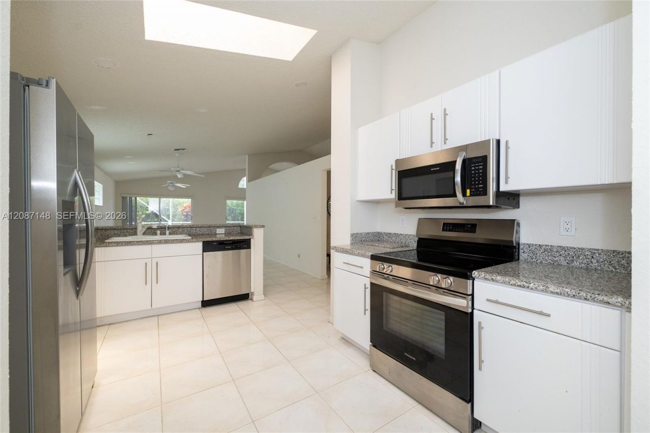 9706 Harbour Lake Cir, Boynton Beach, FL 33437 Photo