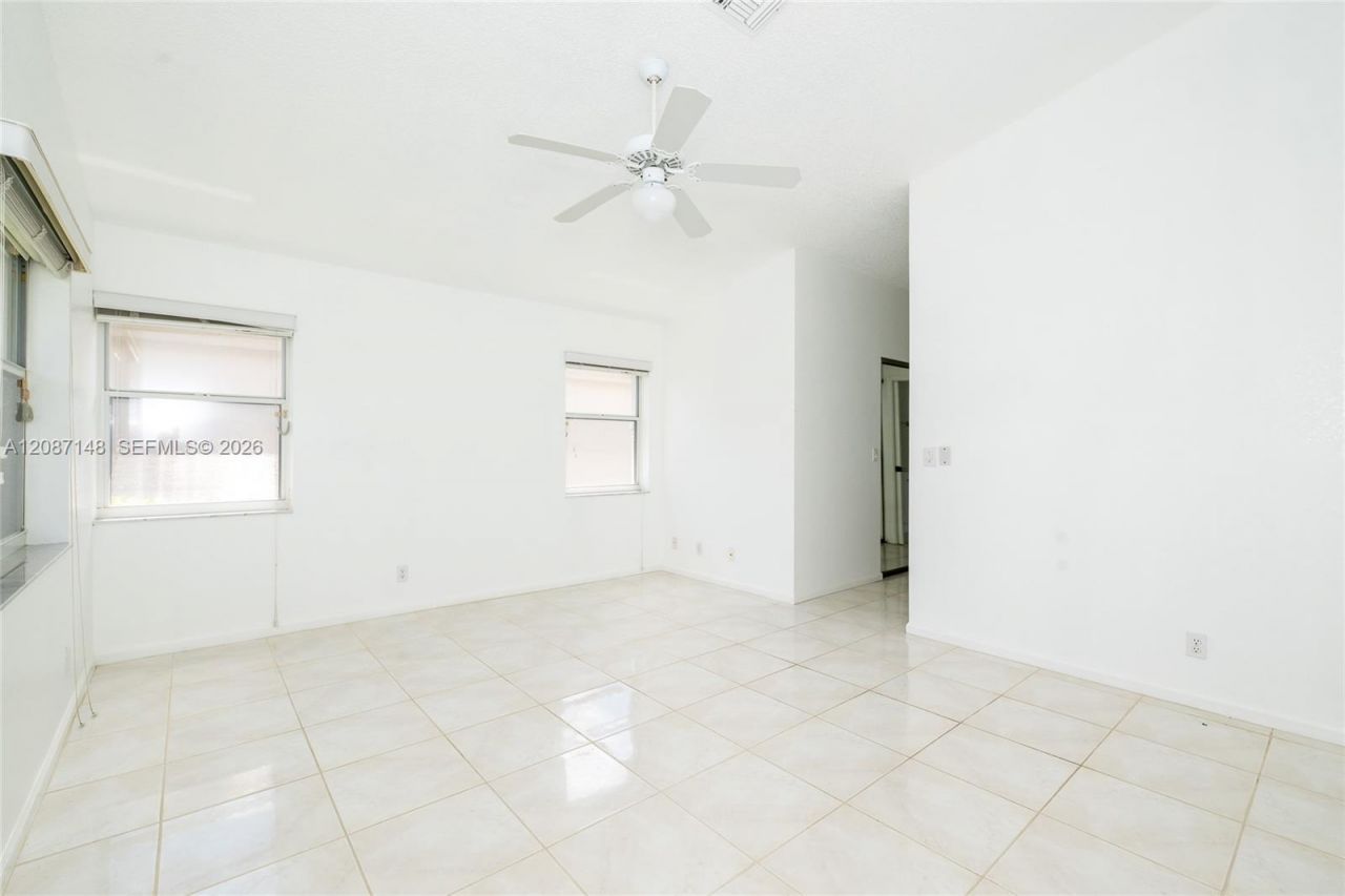 9706 Harbour Lake Cir, Boynton Beach, FL 33437 Photo