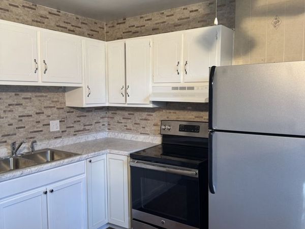 1371 Monomoy Street, Unit E1, Aurora, IL 60506