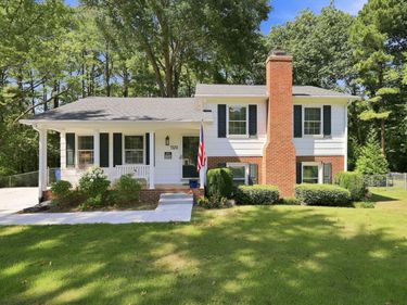 1120 Shetland Court, Raleigh, NC 27609