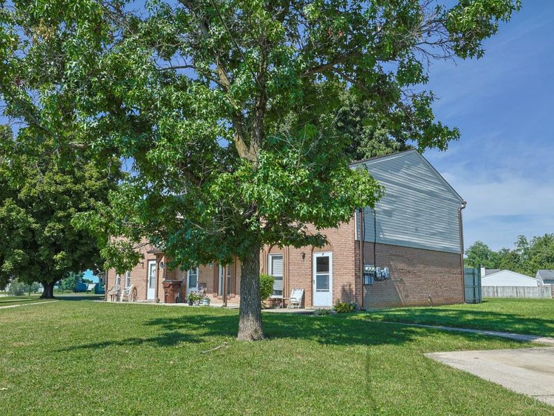 301 Sal Boulevard, Trenton, OH 45067 Photo 2