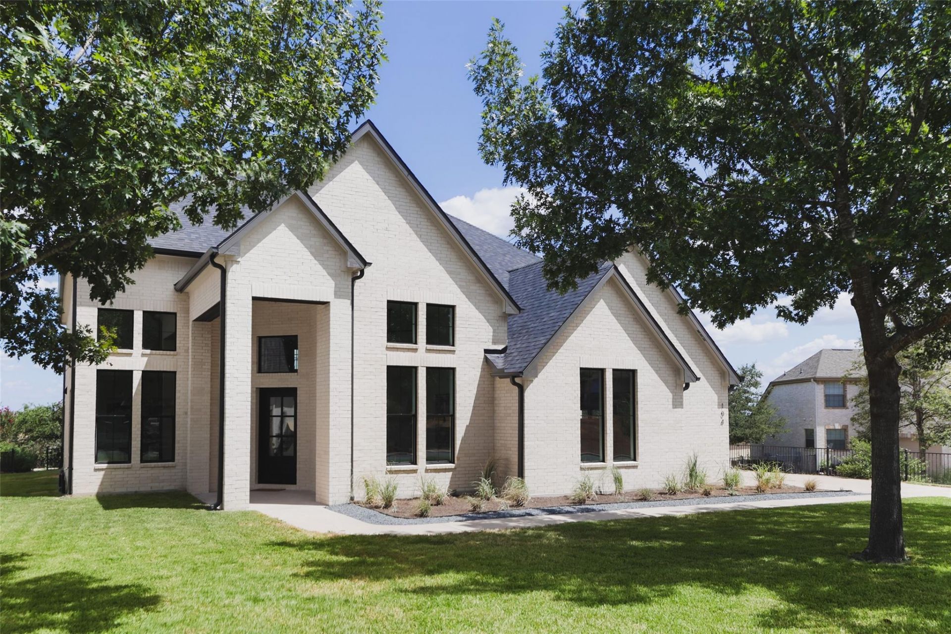 104 Whitley Dr, Austin, TX 78738 Main Photo