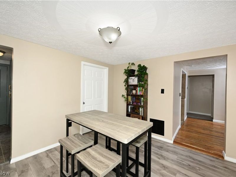 325 N River Road, Munroe Falls, OH 44262 Photo 27