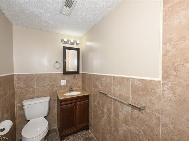 325 N River Road, Munroe Falls, OH 44262 Photo 32
