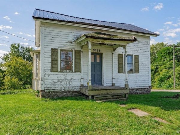 9266 Ridge Road, Middleport, NY 14105