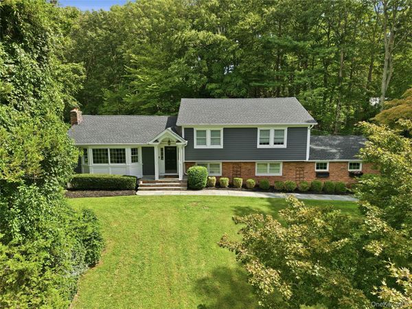 63 Bankside Drive, Centerport, NY 11721