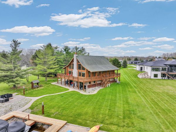 1085 S Bundy Drive, Lake Isabella, MI 48893