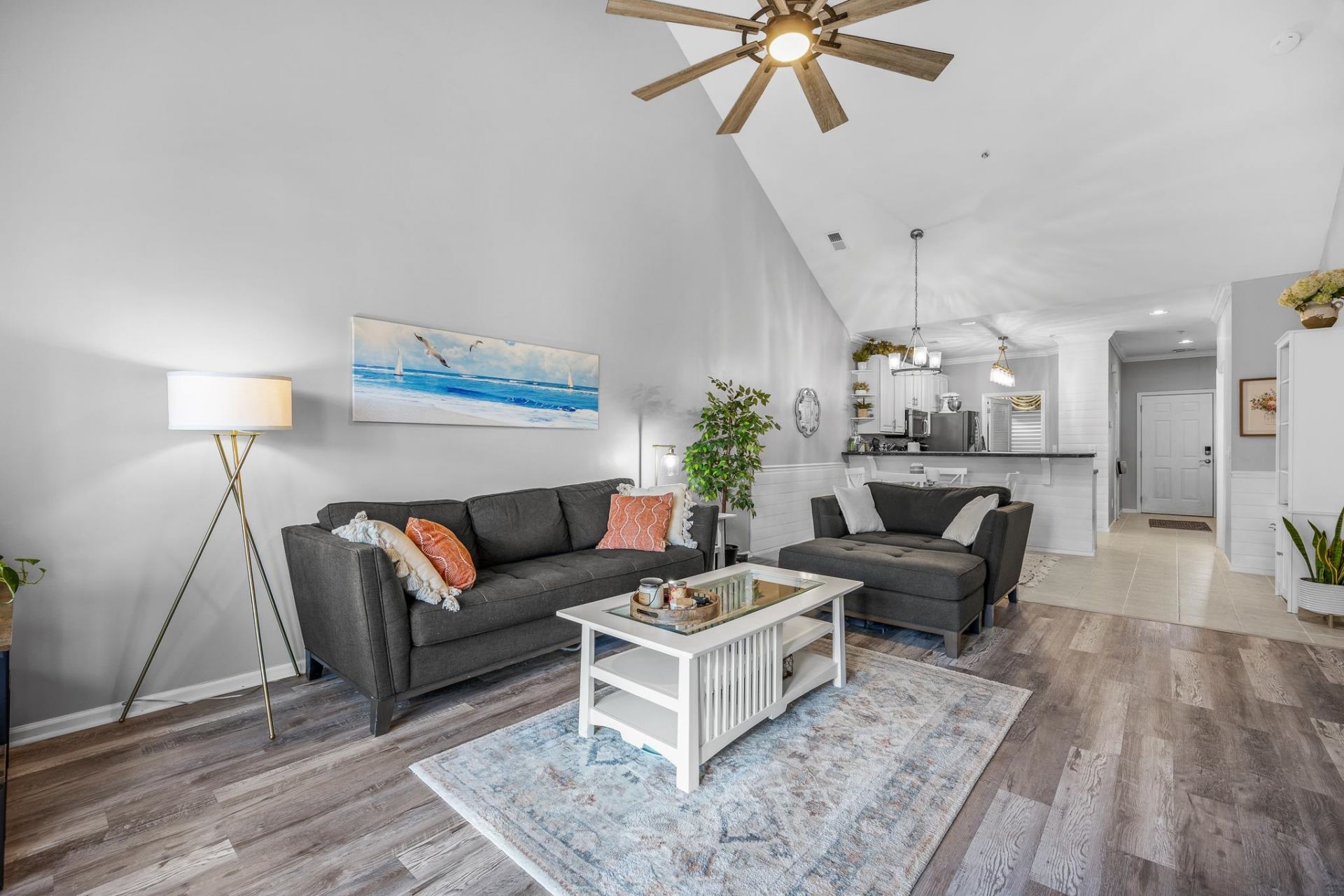 5882 Longwood Dr. Photo 6