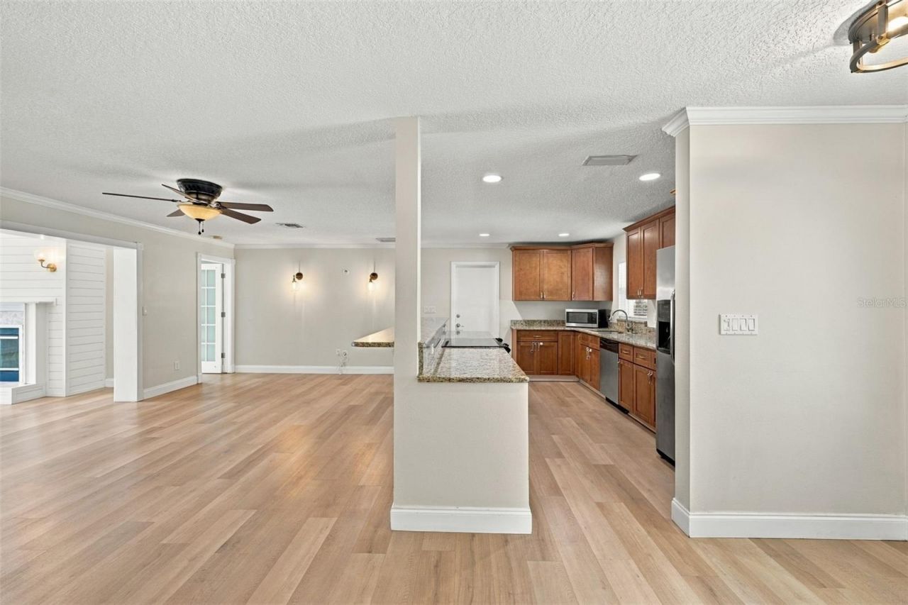 11084 102nd Terrace, Seminole, FL 33778 Photo