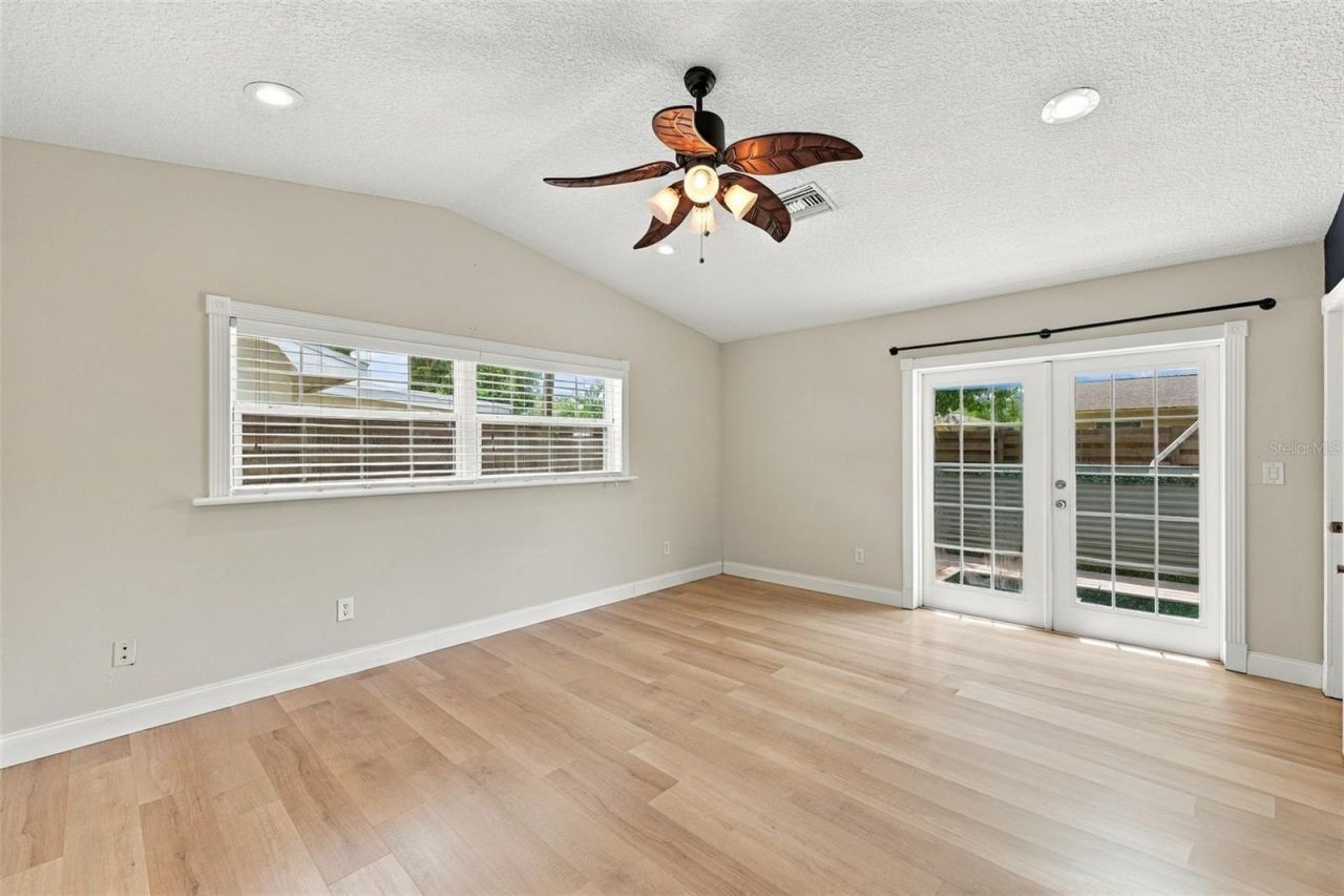11084 102nd Terrace, Seminole, FL 33778 Photo