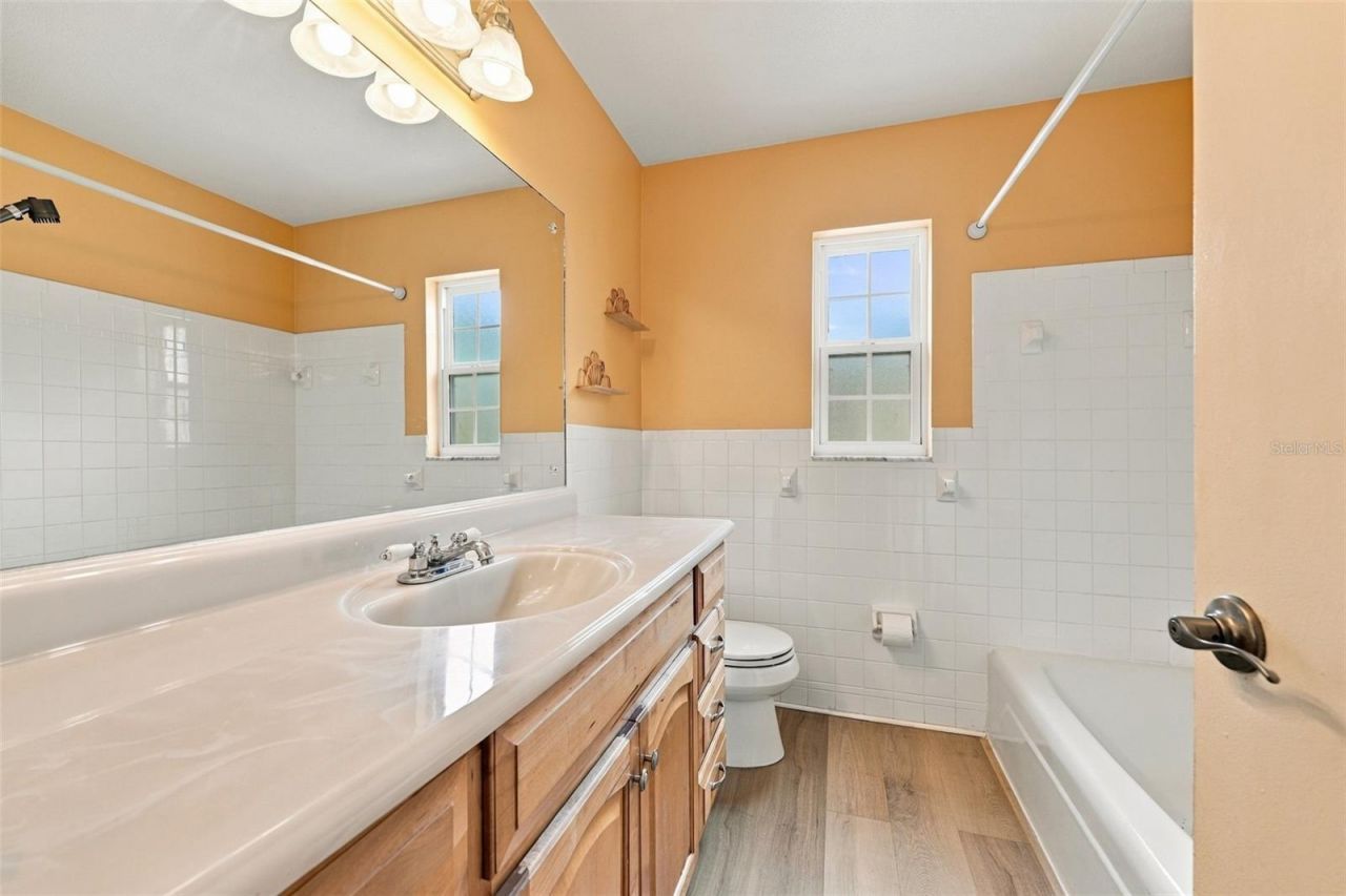 11084 102nd Terrace, Seminole, FL 33778 Photo