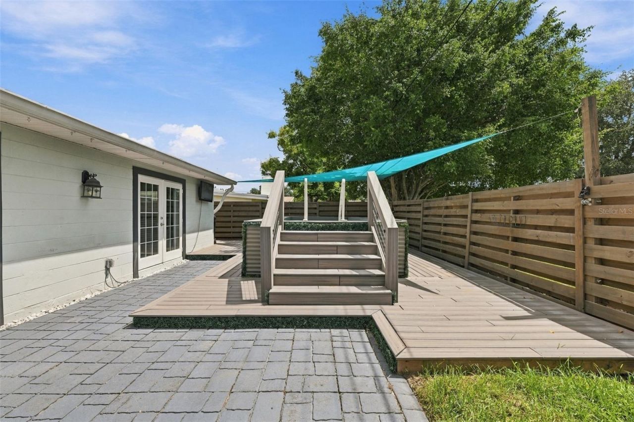 11084 102nd Terrace, Seminole, FL 33778 Photo