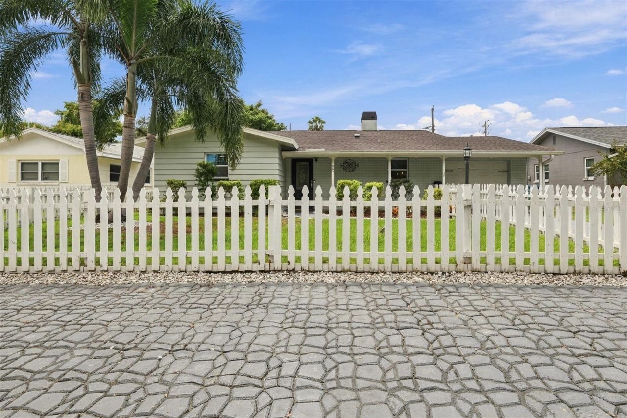 11084 102nd Terrace, Seminole, FL 33778 Photo