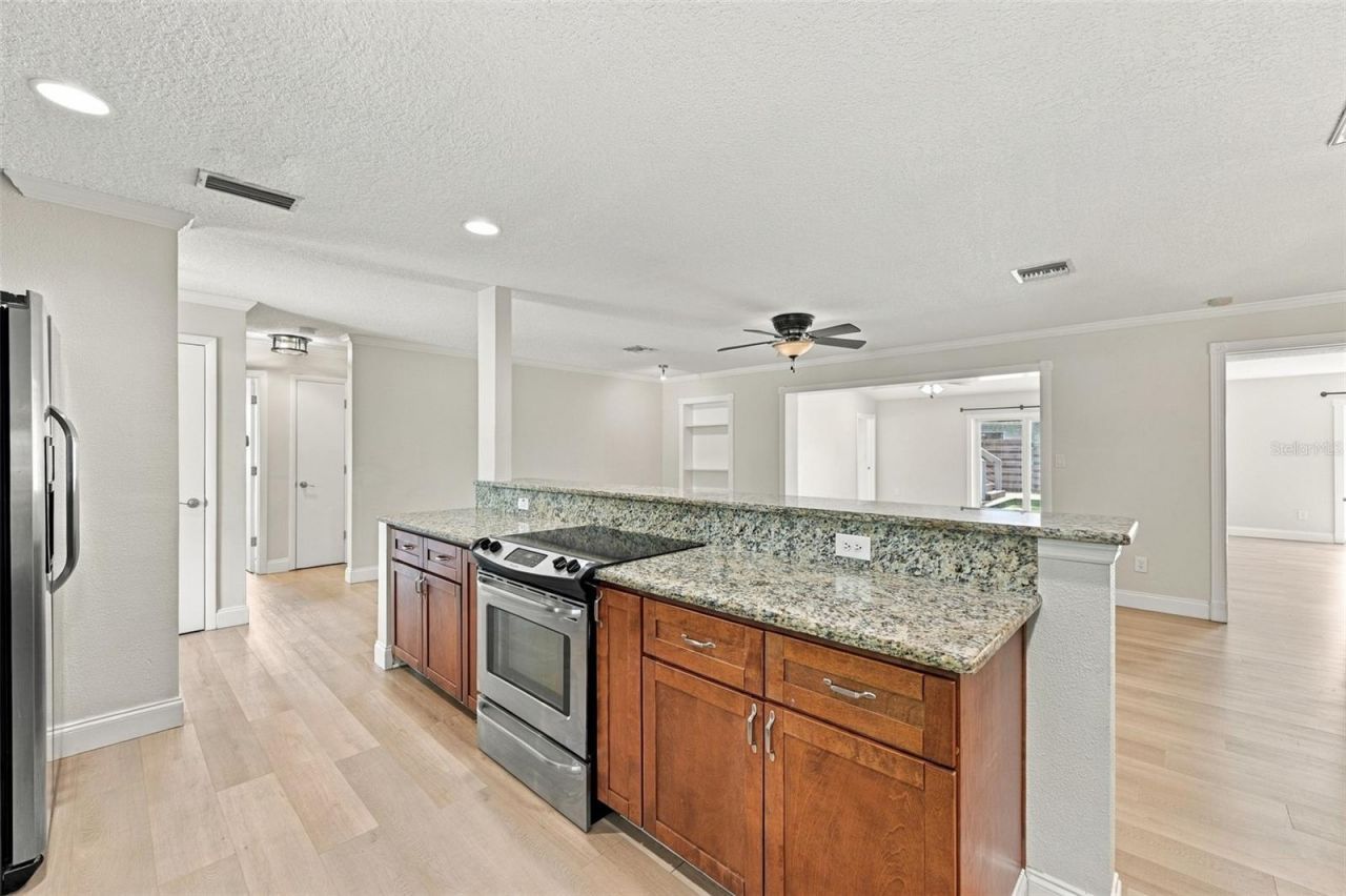 11084 102nd Terrace, Seminole, FL 33778 Photo