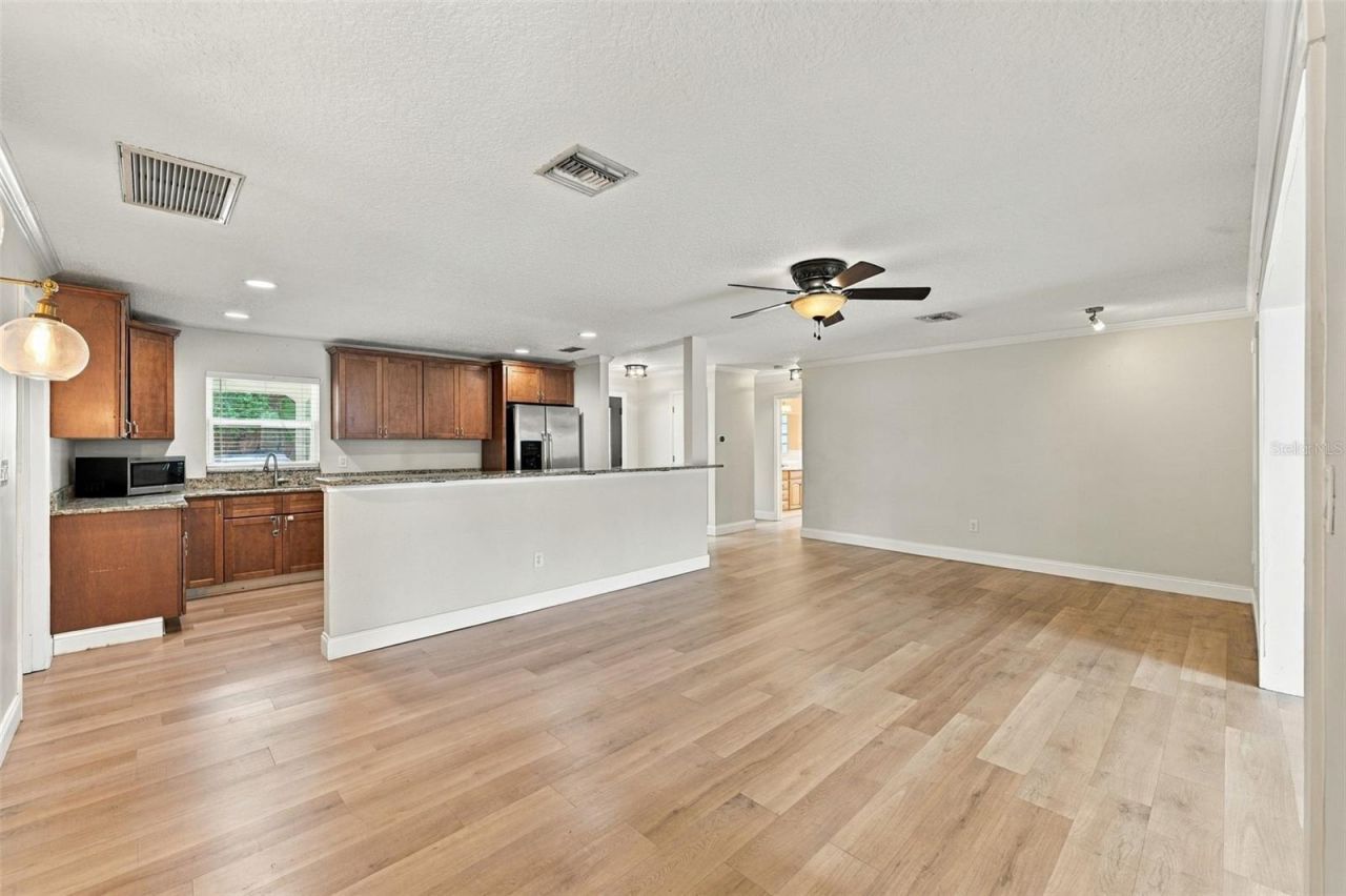 11084 102nd Terrace, Seminole, FL 33778 Photo