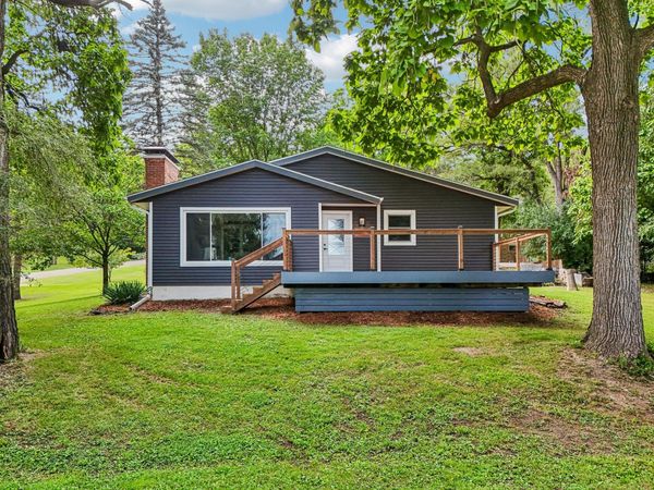 101 Potowatomi Dr, Albion, WI 53534
