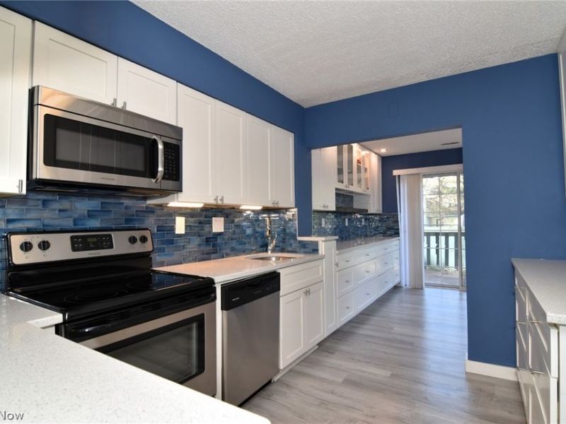 200 Fox Hollow Drive, Unit 100, Mayfield Heights, OH 44124 Photo 10