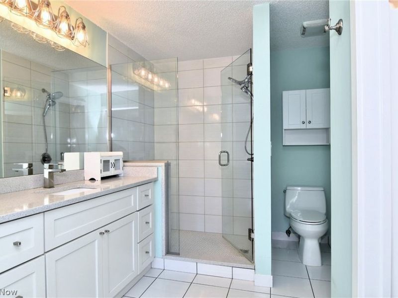 200 Fox Hollow Drive, Unit 100, Mayfield Heights, OH 44124 Photo 17