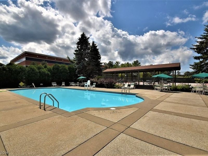 200 Fox Hollow Drive, Unit 100, Mayfield Heights, OH 44124 Photo 25