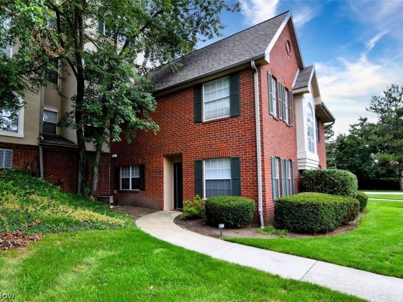 200 Fox Hollow Drive, Unit 100, Mayfield Heights, OH 44124 Photo 28