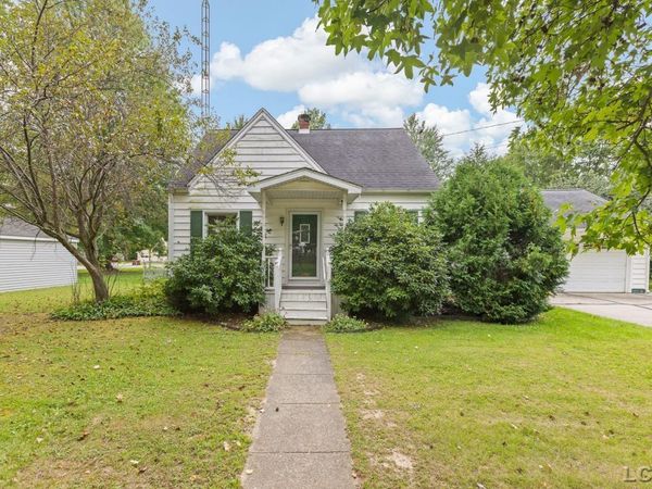 355 Rogers , Adrian, MI 49221