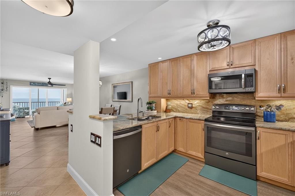 26000 Hickory Blvd, Unit 604, Bonita Springs, FL 34134 Photo
