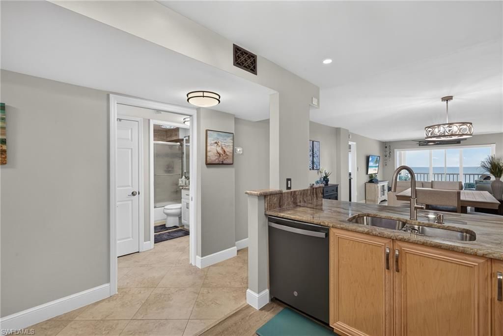 26000 Hickory Blvd, Unit 604, Bonita Springs, FL 34134 Photo