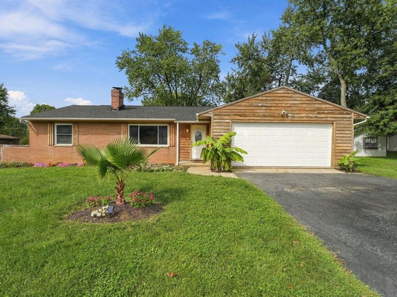7698 Blacklick-Eastern Road NW, Pickerington, OH 43147 Photo 1