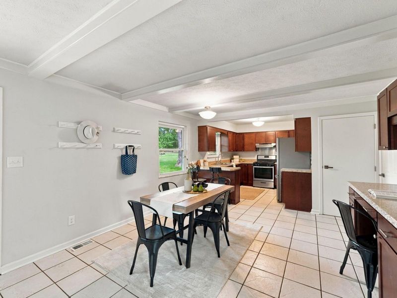 7698 Blacklick-Eastern Road NW, Pickerington, OH 43147 Photo 11