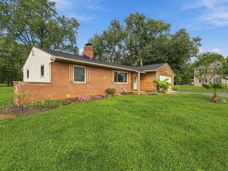 7698 Blacklick-Eastern Road NW, Pickerington, OH 43147 Photo 2