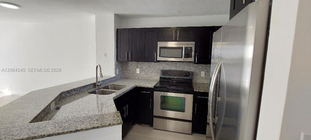 8710 N Sherman Cir, Unit 403, Miramar, FL 33025 Photo