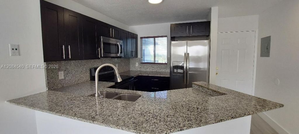 8710 N Sherman Cir, Unit 403, Miramar, FL 33025 Photo