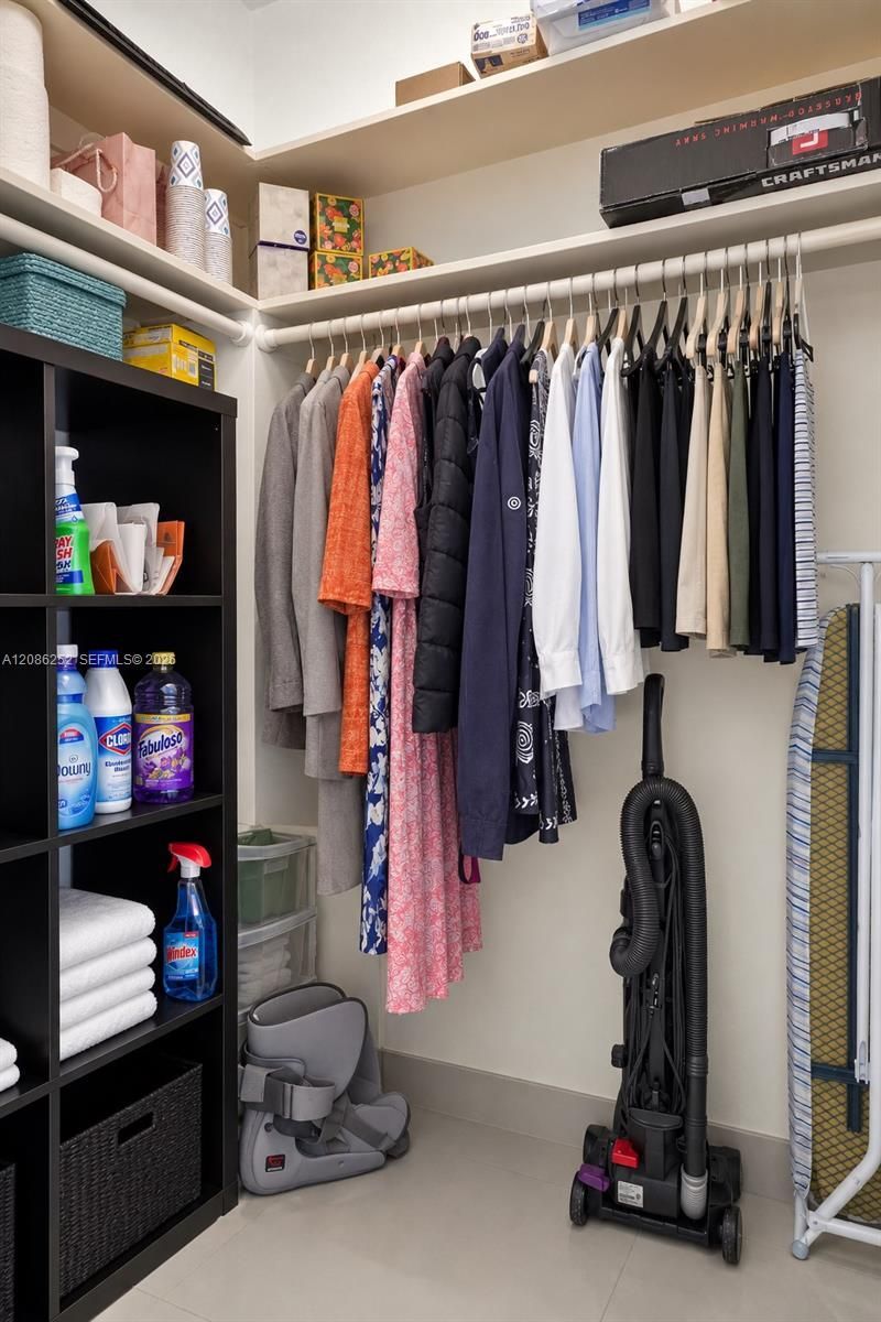 4747 Collins Ave, Unit 1008, Miami Beach, FL 33140 Photo
