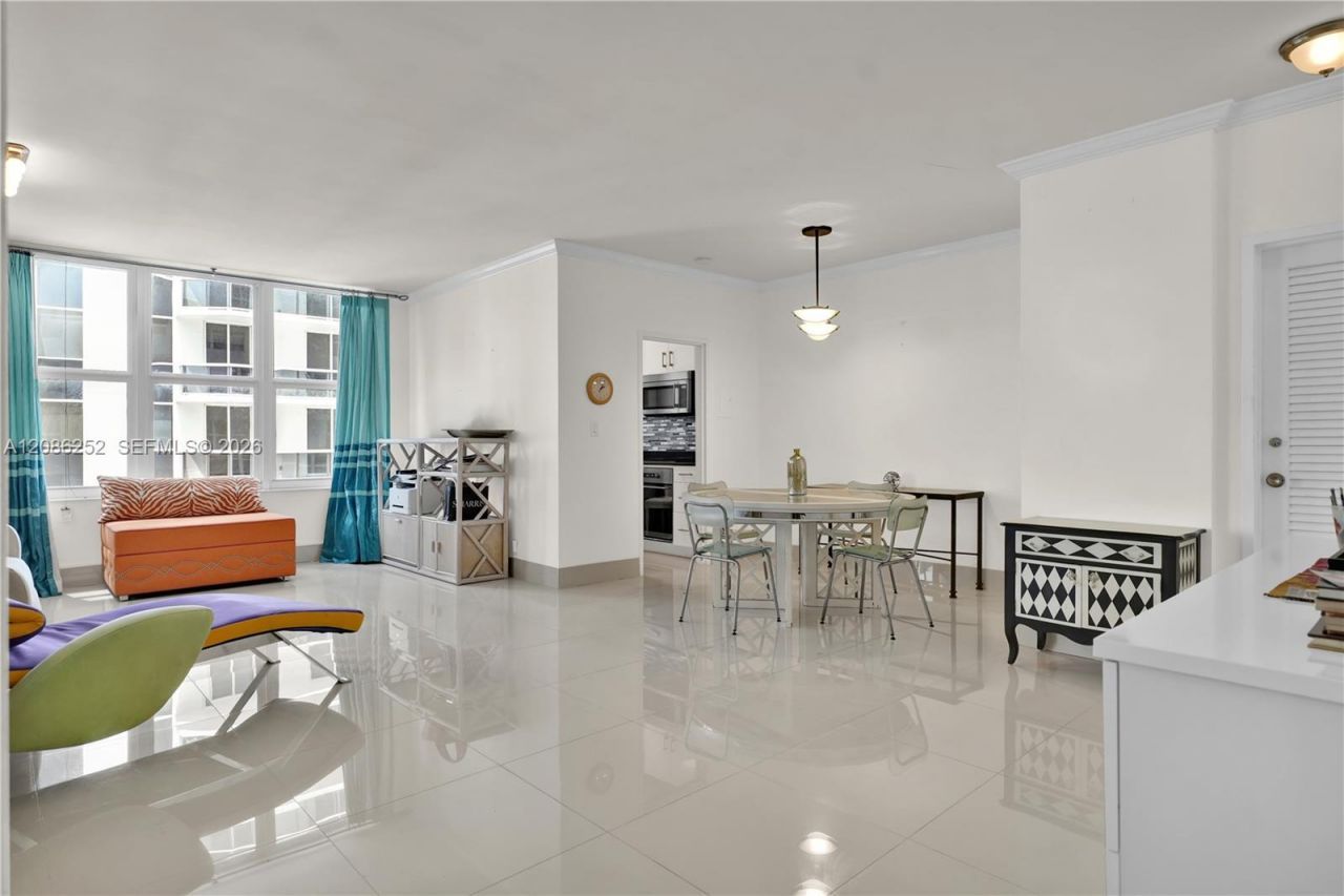 4747 Collins Ave, Unit 1008, Miami Beach, FL 33140 Photo