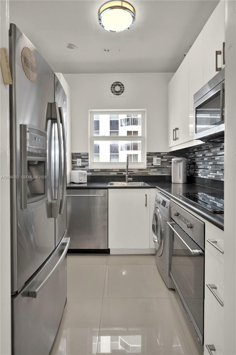 4747 Collins Ave, Unit 1008, Miami Beach, FL 33140 Photo